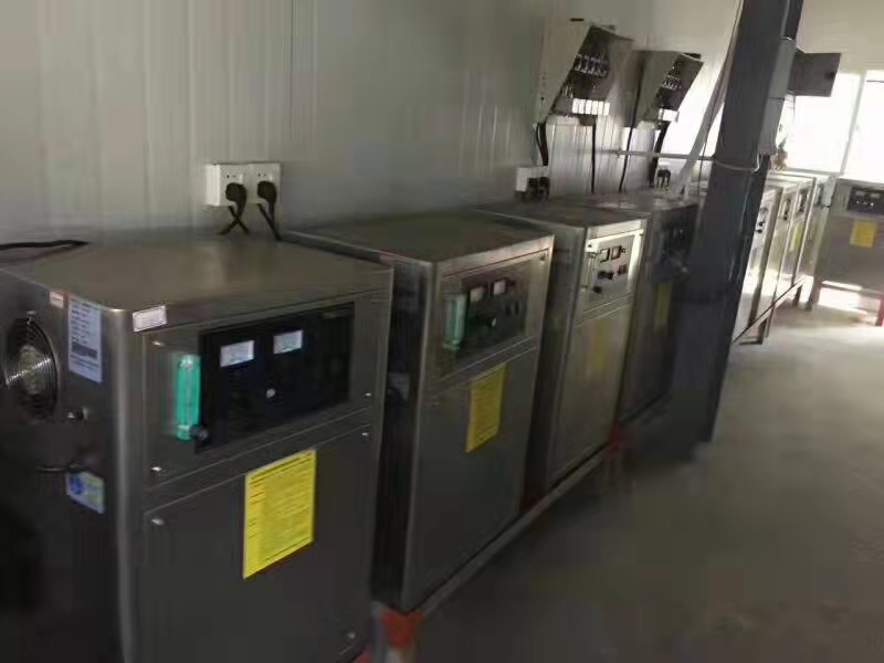 兩用型臭氧發(fā)生器，制氧機(jī)廣泛應(yīng)用于水產(chǎn)養(yǎng)殖行業(yè)